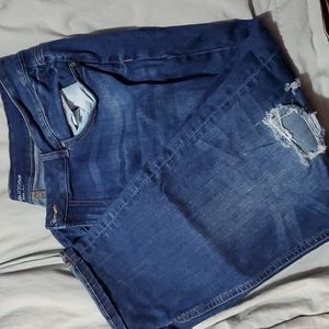 Maurices floral Deconstructed back crops